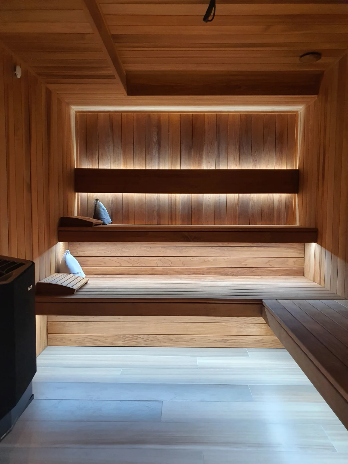 Realizacja nowoczesnej sauny wewnętrznej - zdjęcie 17