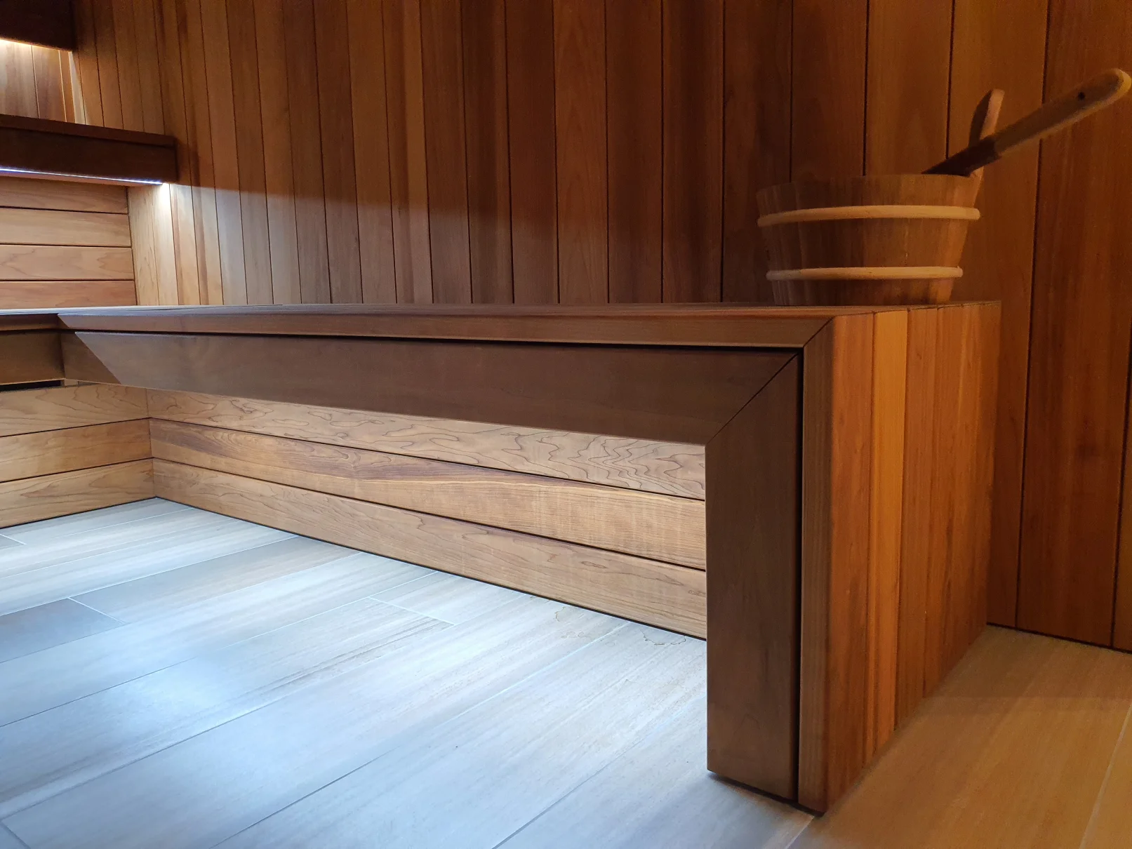 Realizacja nowoczesnej sauny wewnętrznej - zdjęcie 19