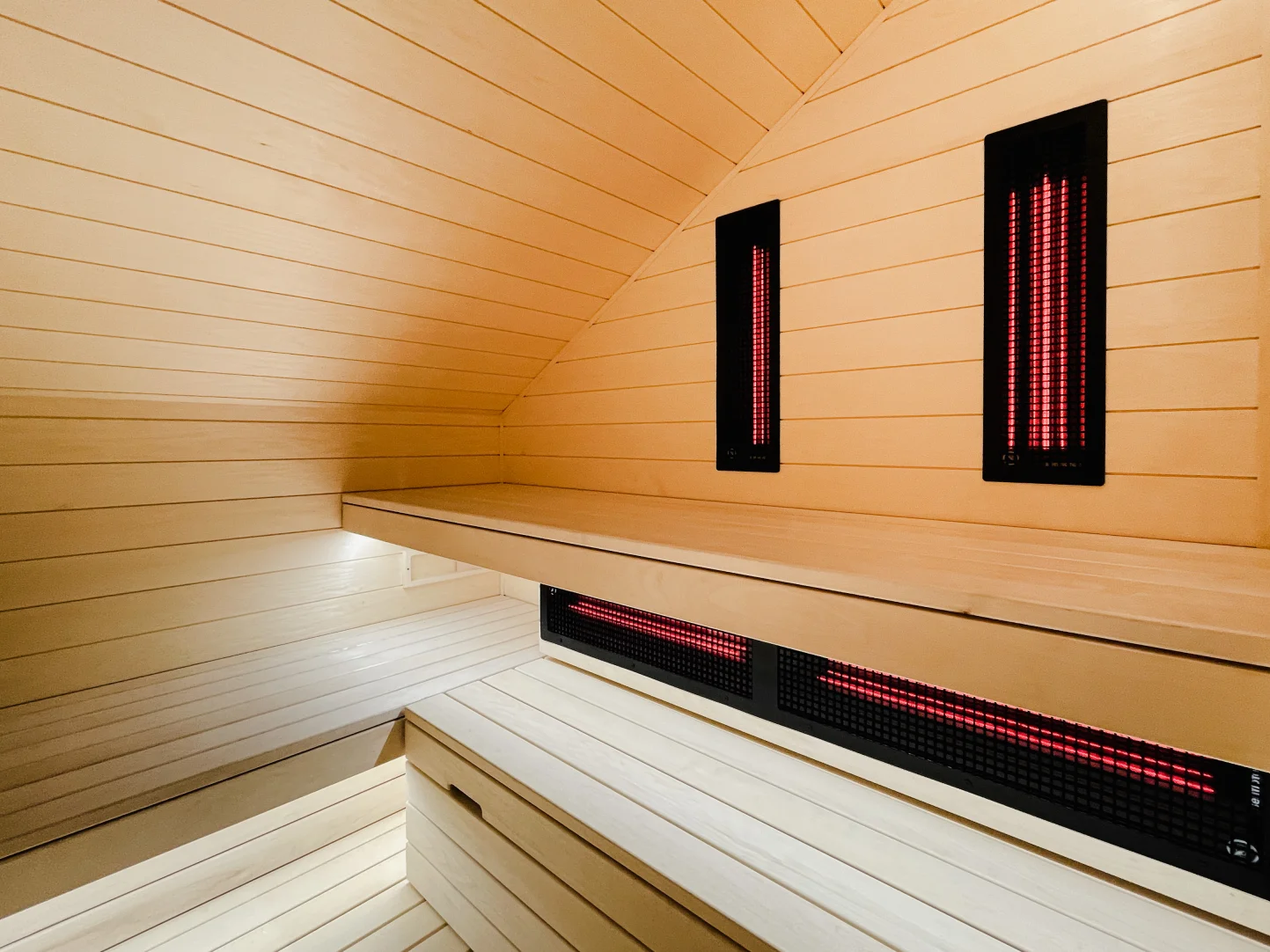Realizacja nowoczesnej sauny wewnętrznej - zdjęcie 34