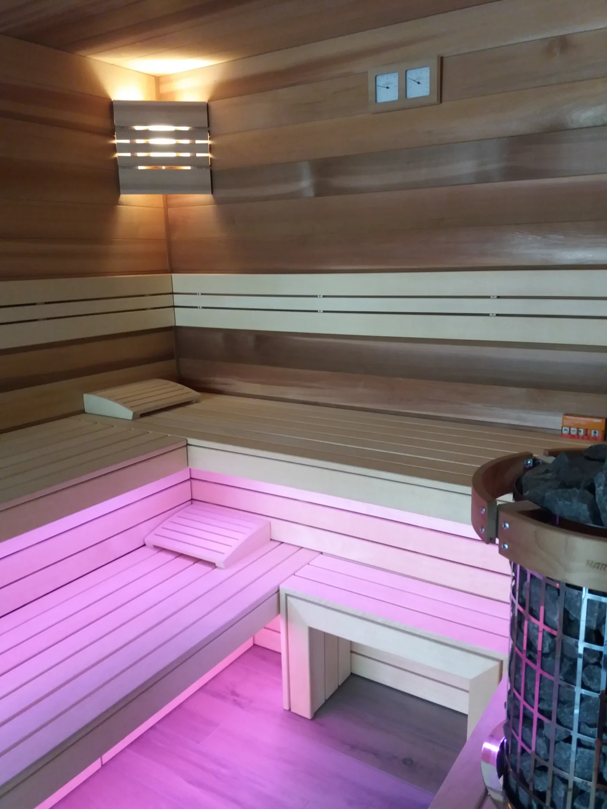 Realizacja nowoczesnej sauny wewnętrznej - zdjęcie 40