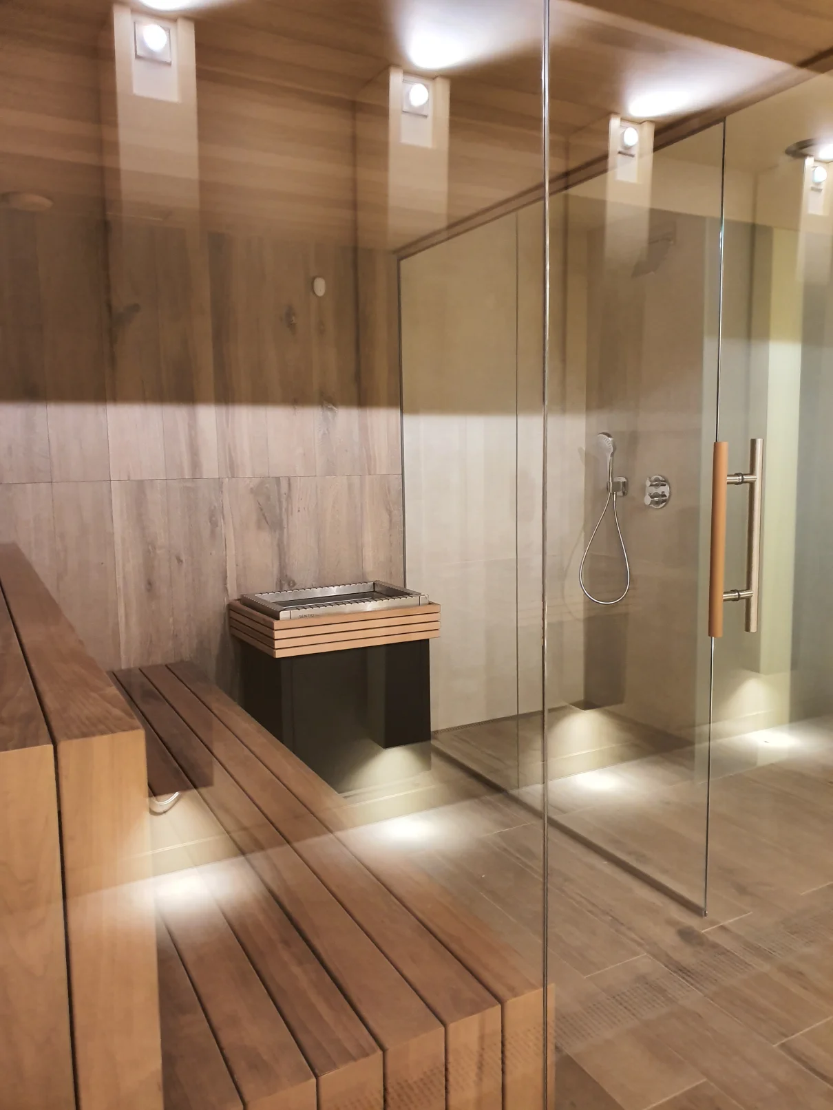 Realizacja nowoczesnej sauny wewnętrznej - zdjęcie 60
