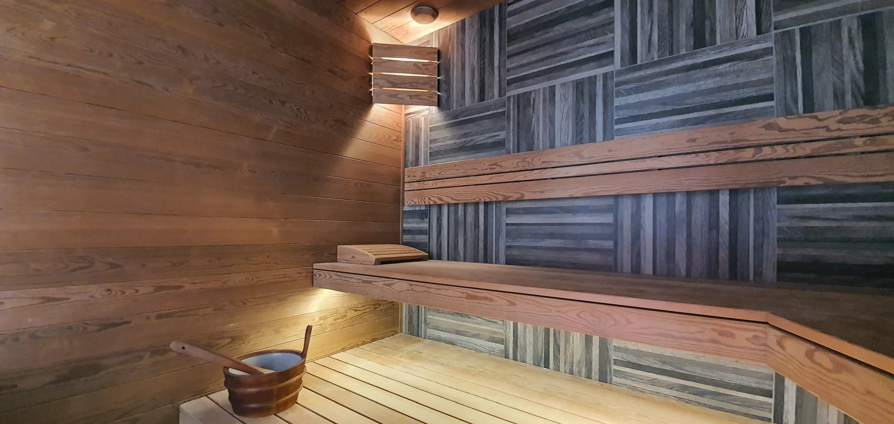 Realizacja nowoczesnej sauny wewnętrznej - zdjęcie 9