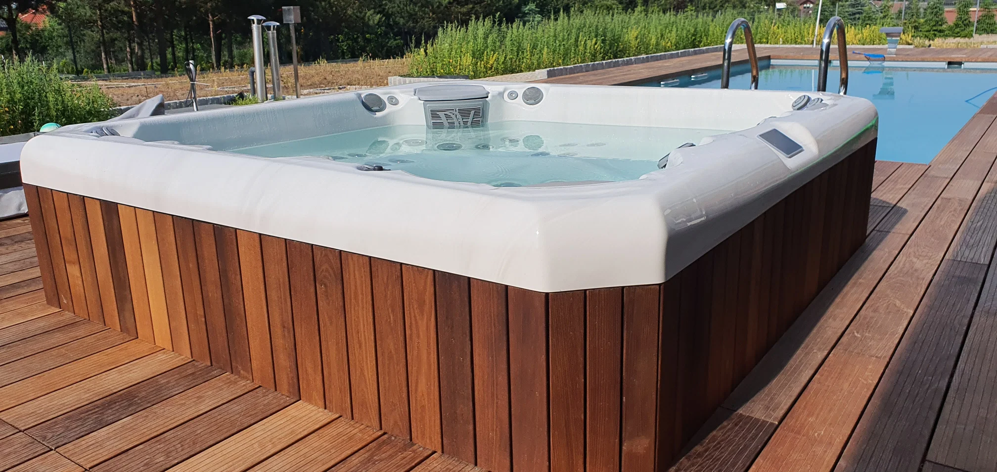 Realizacja jacuzzi - zdjęcie 1