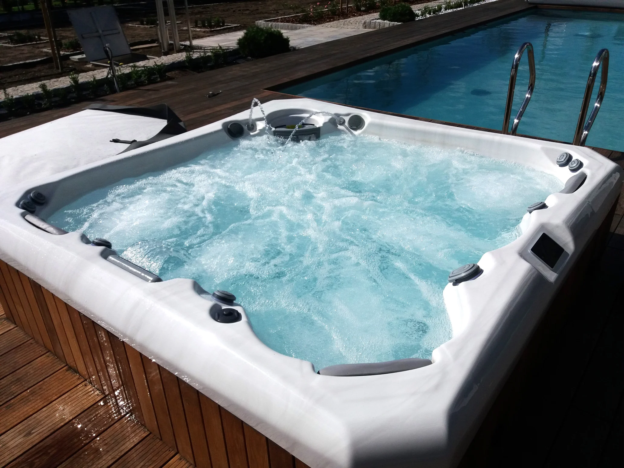 Realizacja jacuzzi - zdjęcie 2