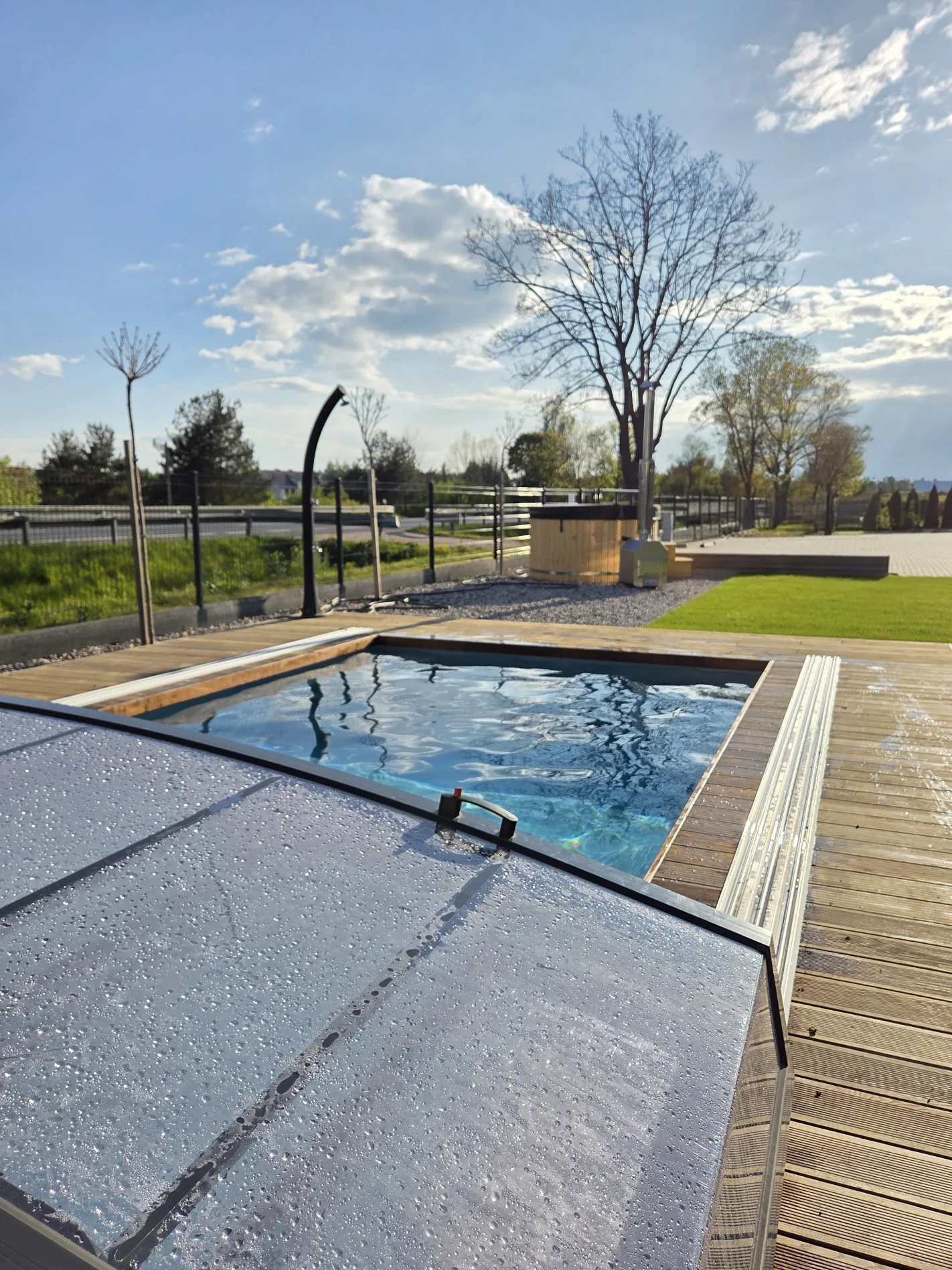 Widok na ekspozycję jacuzzi w salonie Cedris - zdjęcie 3