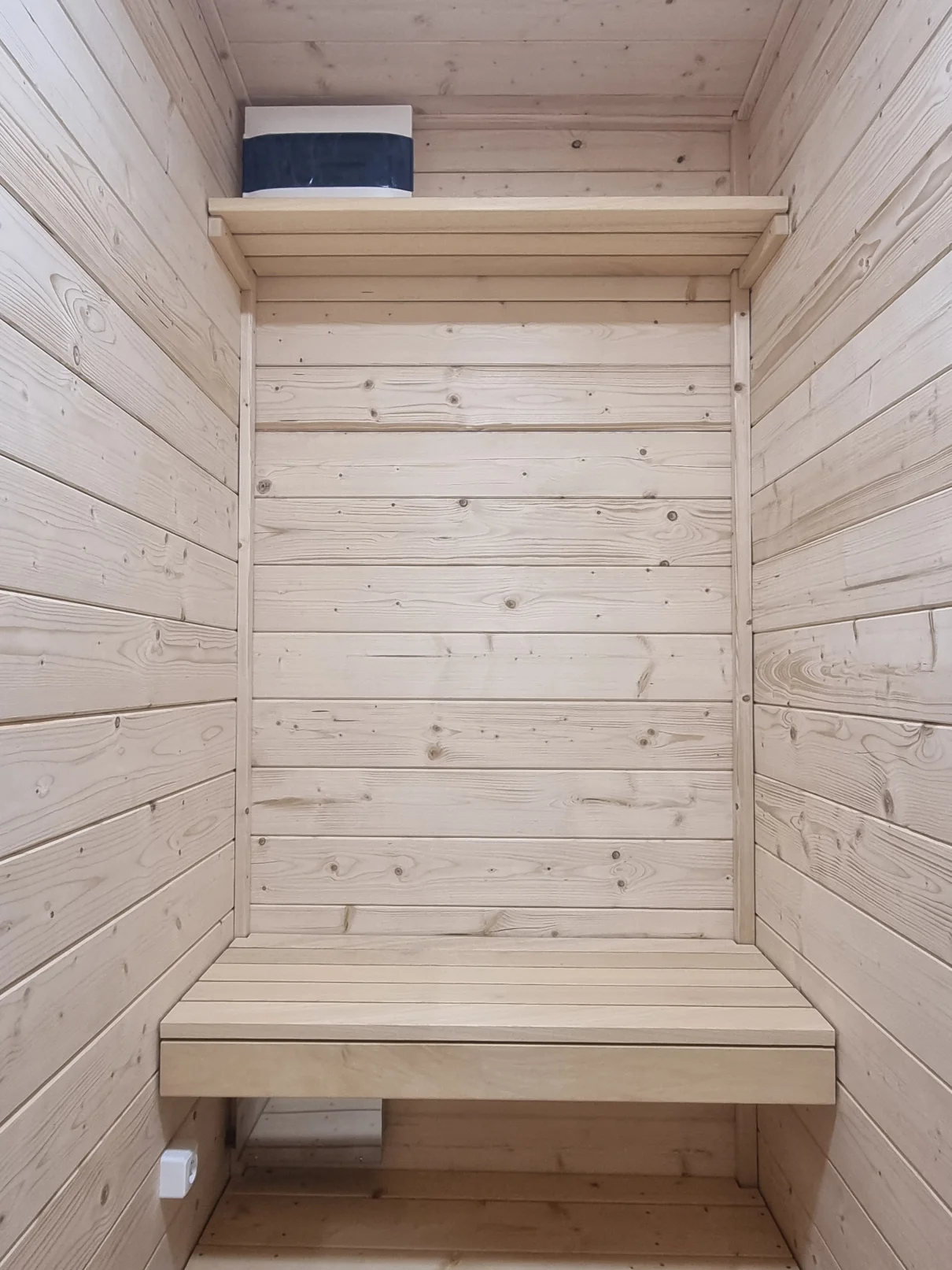 Realizacja nowoczesnej sauny zewnętrznej - zdjęcie 25