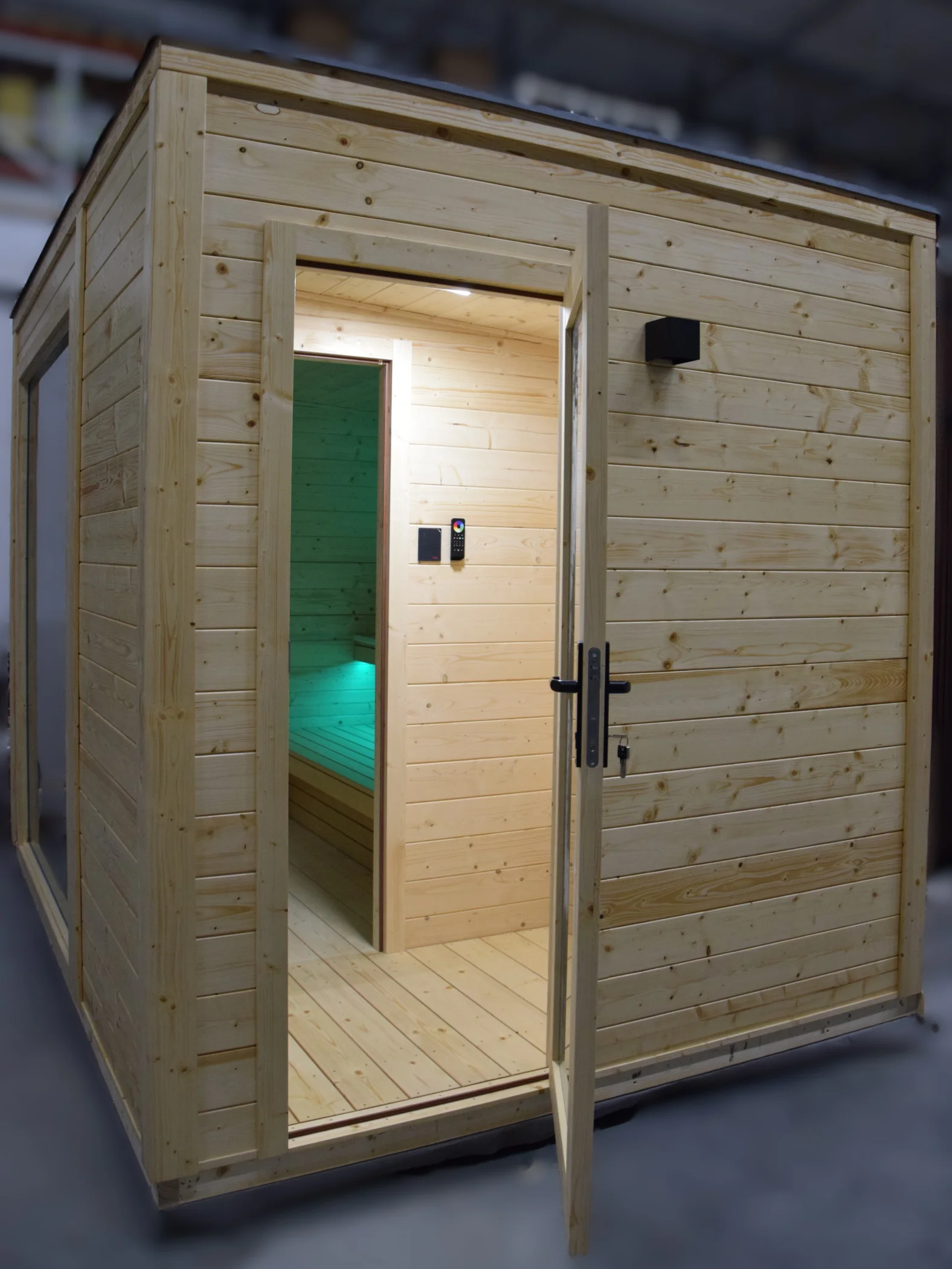 Realizacja nowoczesnej sauny zewnętrznej - zdjęcie 5
